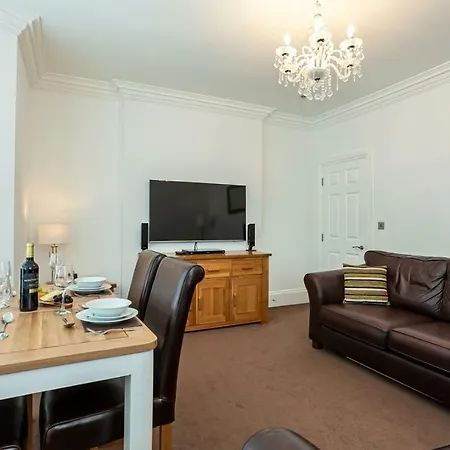 Carlton 2 A Large Modern Keswick Appt With Parking Keswick (Cumbria)